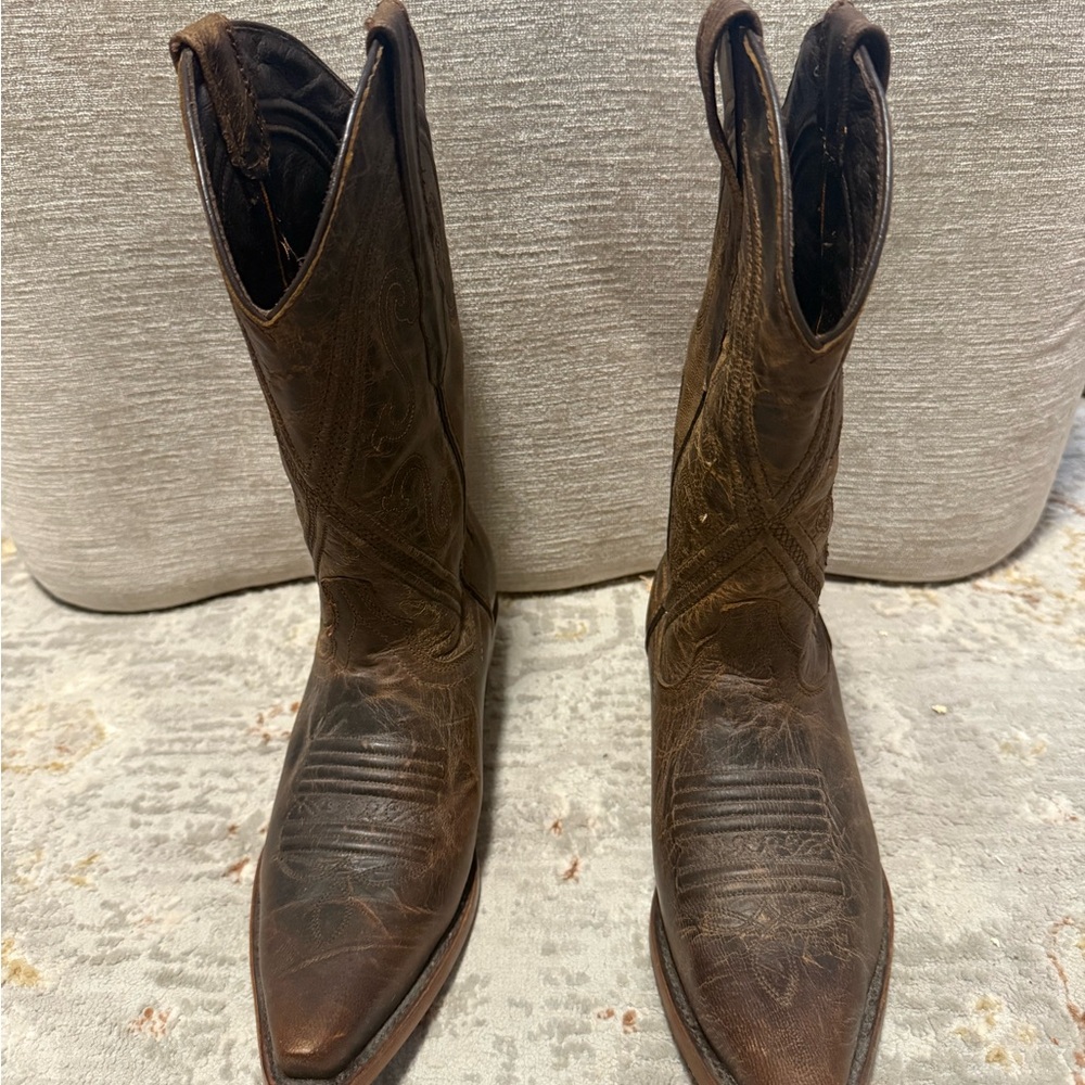 Elegant Brown Leather Heeled Boots